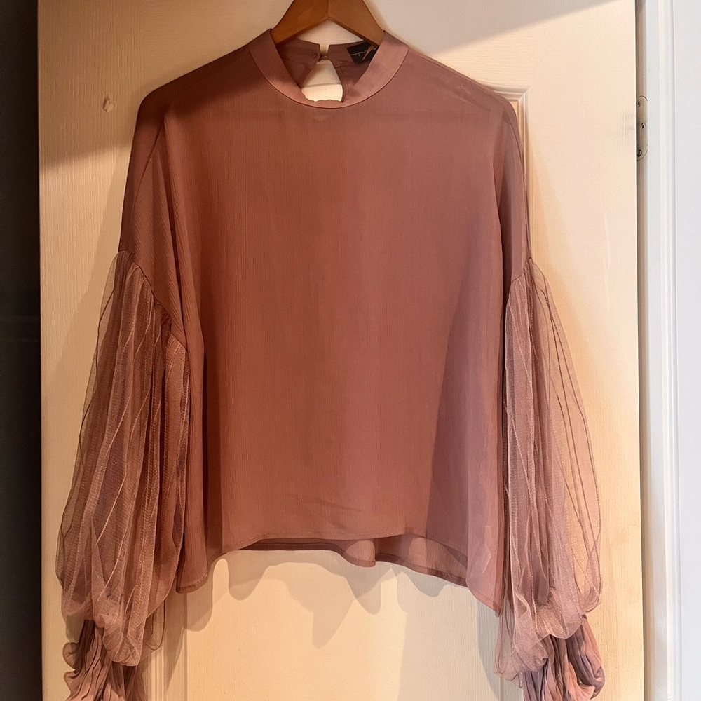 Chic Mauve Blouse with Balloon Sleeves